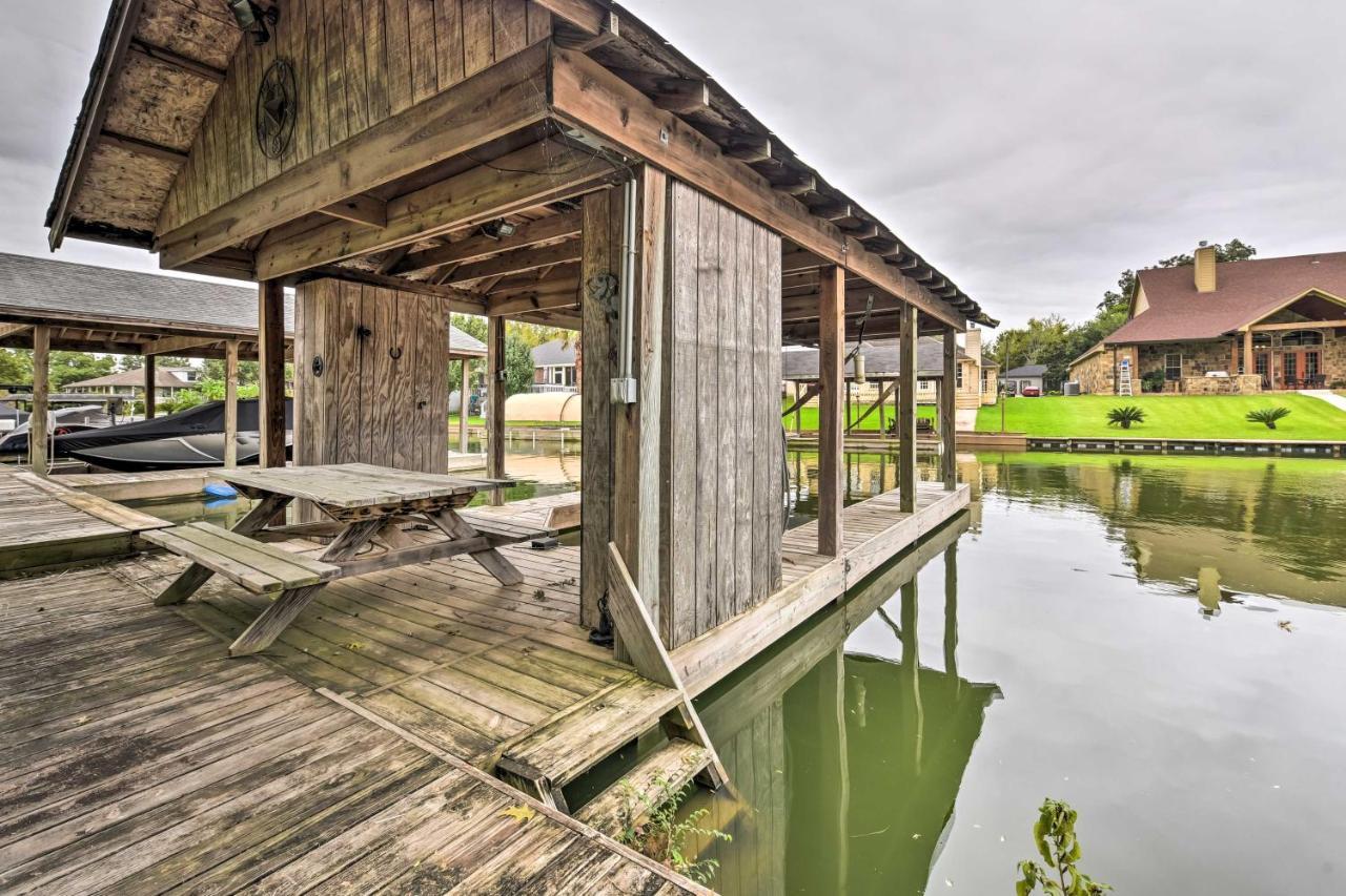 Quiet Lake Conroe Townhome With 2 Boat Slips! Willis Экстерьер фото