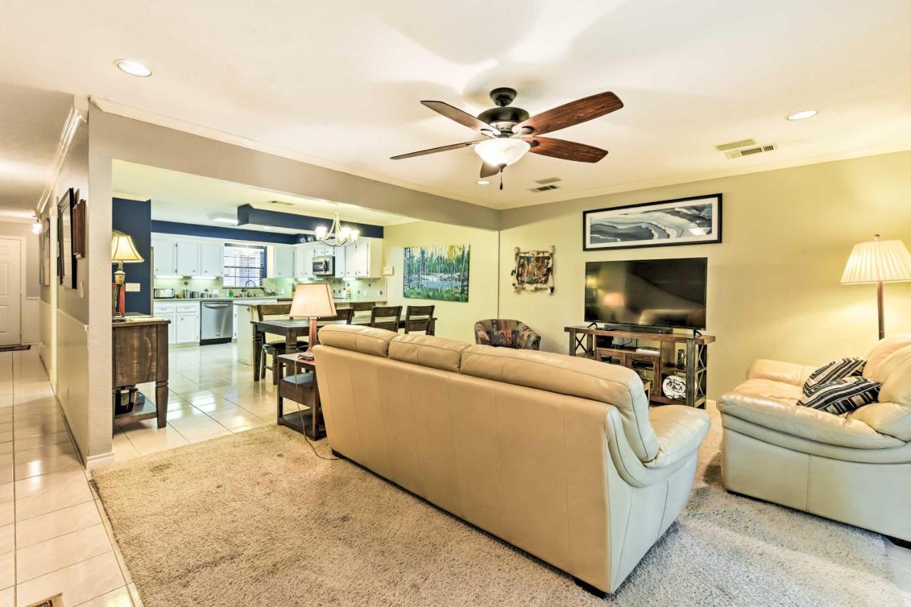 Quiet Lake Conroe Townhome With 2 Boat Slips! Willis Экстерьер фото