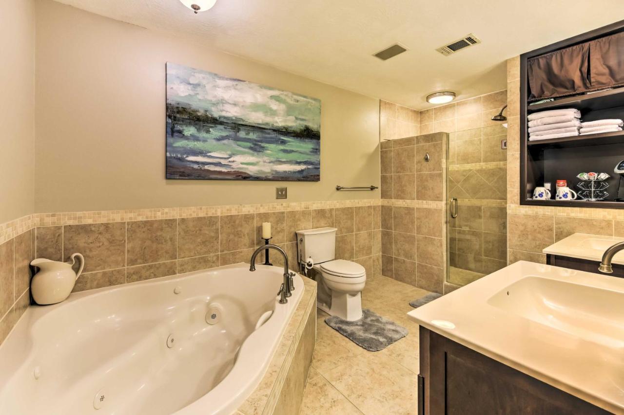 Quiet Lake Conroe Townhome With 2 Boat Slips! Willis Экстерьер фото