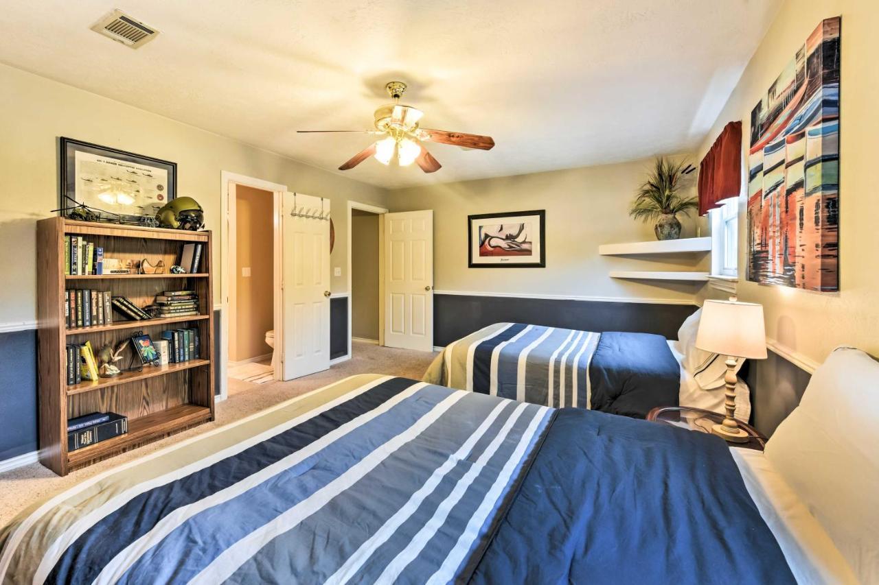 Quiet Lake Conroe Townhome With 2 Boat Slips! Willis Экстерьер фото