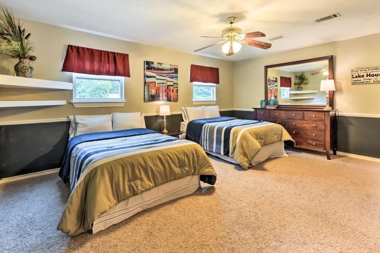 Quiet Lake Conroe Townhome With 2 Boat Slips! Willis Экстерьер фото