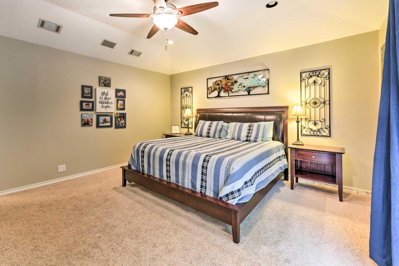 Quiet Lake Conroe Townhome With 2 Boat Slips! Willis Экстерьер фото